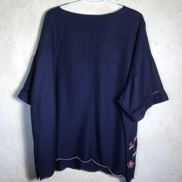 Embroidered Blouse - Picture 6 of 6